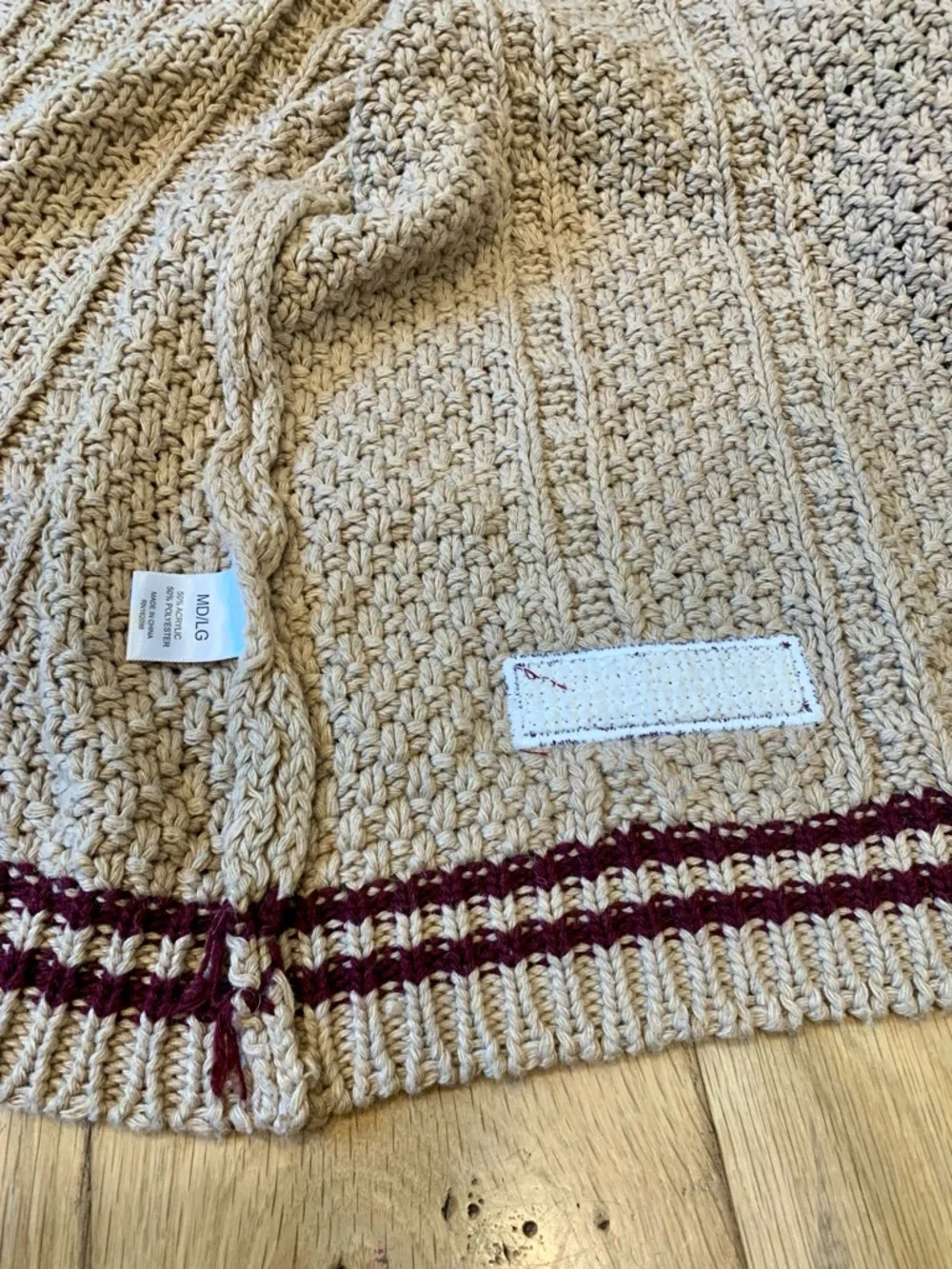 Authentic Taylor Swift Beige Folklore Holiday Edition Cardigan Sweater Size M/L - Picture 5 of 6